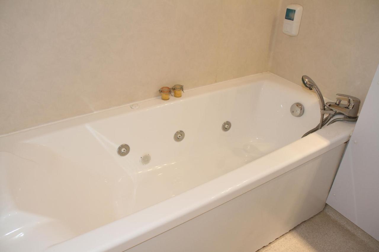 Rev'Hotel Ribérac Szoba fotó